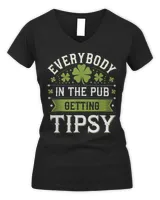 Everybody In The Pub Getting Tipsy Funny St Women's V-Neck T-Shirt black s