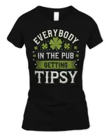 Everybody In The Pub Getting Tipsy Funny St Women's Standard T-Shirt black s